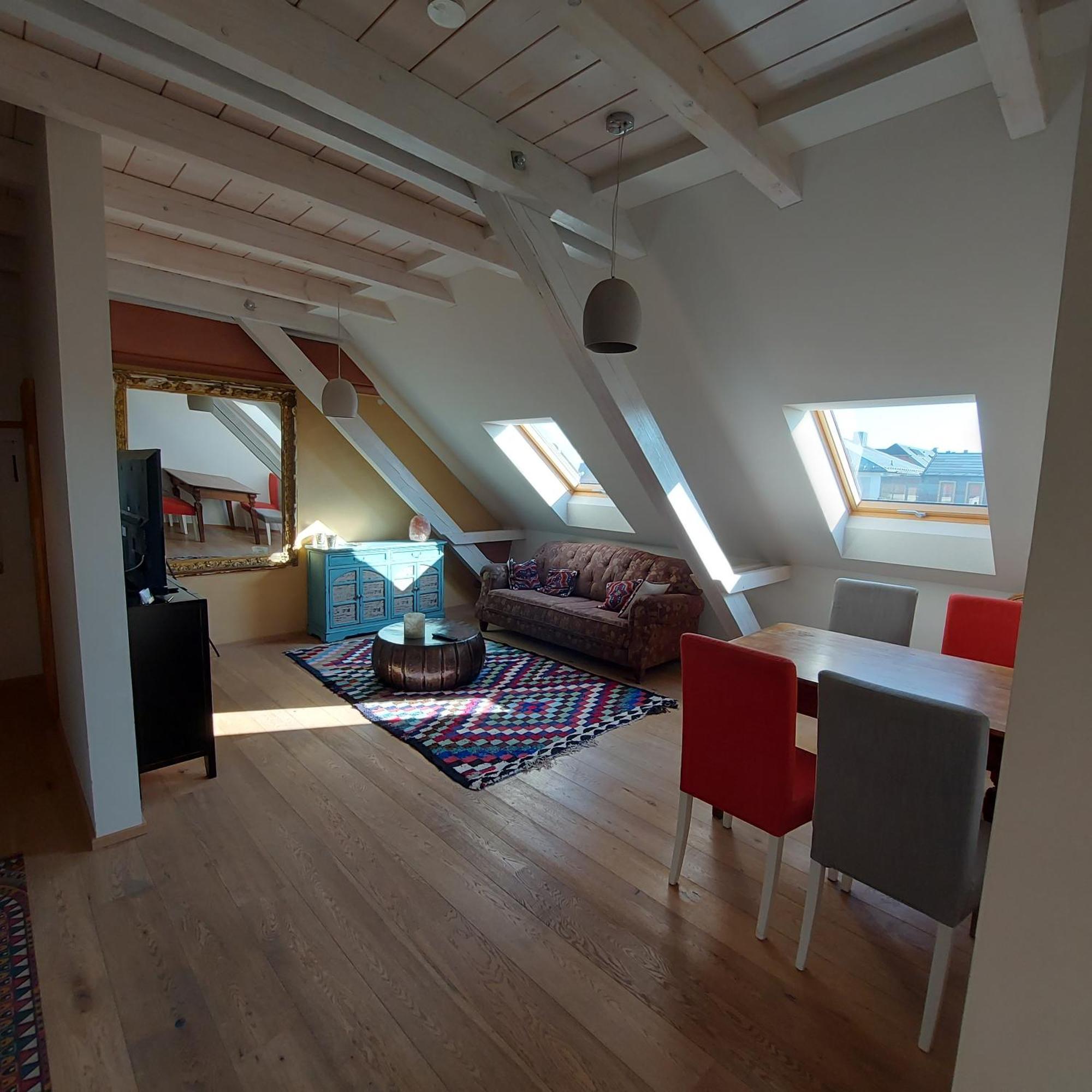 Boardinghouse Neumarkt Alte Schule Neumarkt in der Oberpfalz Eksteriør bilde